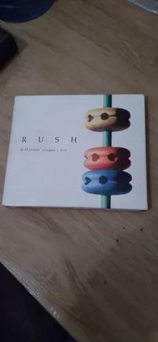Cd triplo Rush Diferent Stages