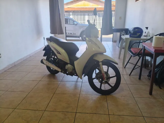 HONDA BIZ PARTIDA ELETRICA FREIO A DISCO