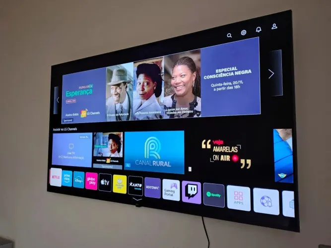 Tv 50" lg smart. Sem o pé 