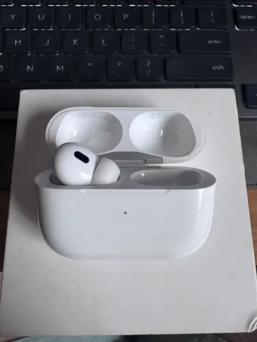 AirdPods Pro 2 - Case + Lado Esquerdo com Garantia Apple Ativa