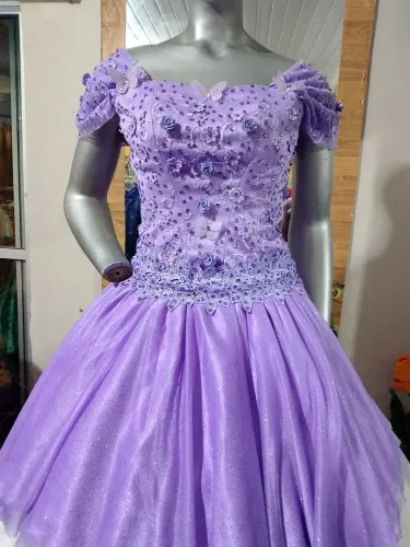 Promoção Aluguel de vestidos de 15 anos