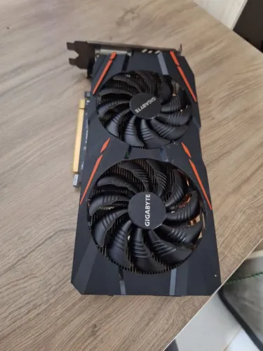 Placa de vídeo RX 570 8GB