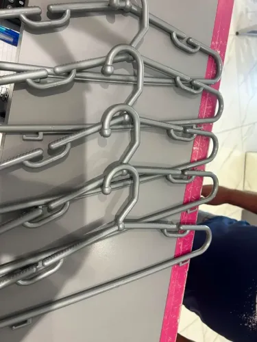 Vendo cabides de alta resistencia