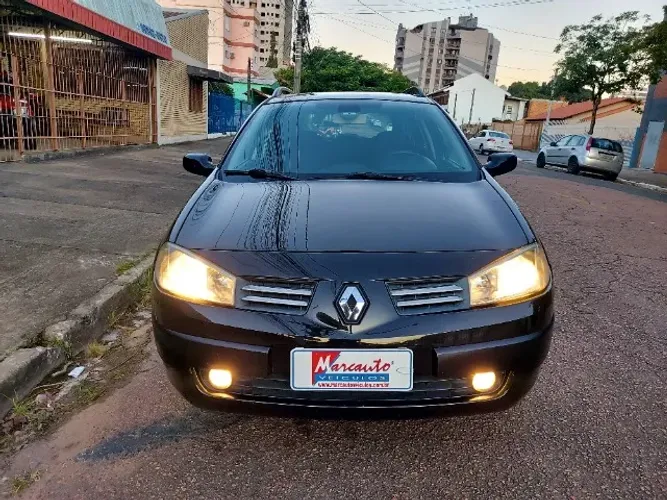 Renault Megane Grand Tour Dynam. Hi-flex 1.6 16V 2012