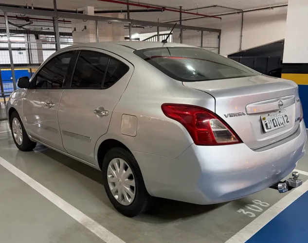 Nissan Versa SV 1.6 16V Flex Fuel 4P Mec. 2013