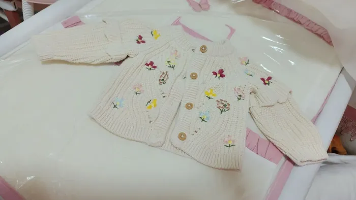 Casaco crochê de bebê