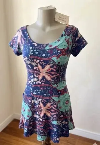Desapego: Vestido Estampado com Bolsos (Tam P)
