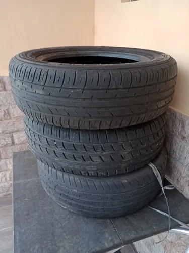 Pneus 185-65/15 Dunlop semi novo 200,