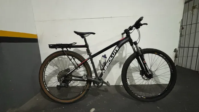 Bicicleta absolute Nero 