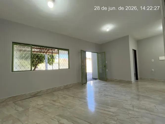 Alugo casa de 3 Quartos em Senador Canedo