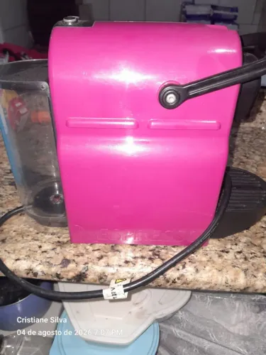 Cafeteira Nespresso Inissia Rosa