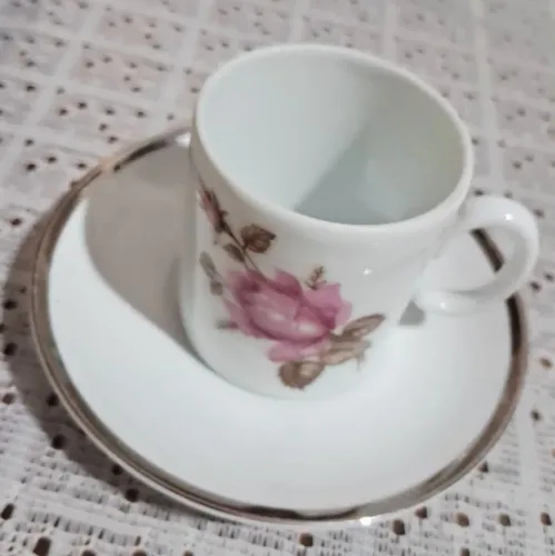 Conjunto de xícaras de chá