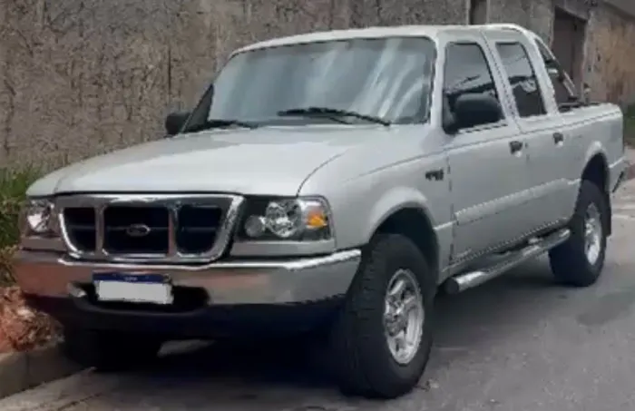 Ford Ranger XLT 2.8 8V 135cv 4X2 CD TB Diesel 2004