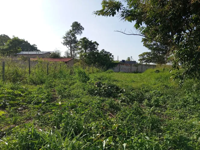 Terreno no tabocal medindo 10x40,bem localizado.