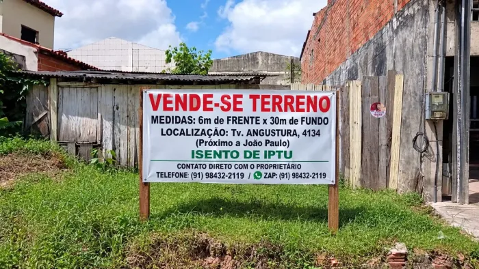 Vende-se um terreno 