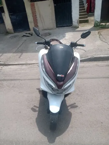Moto PCX Dlx