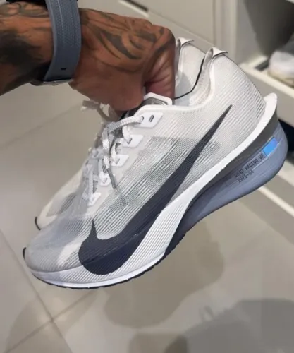 Tênis Nike Vaporfly 4 (Placa de carbono) Tamanho 35