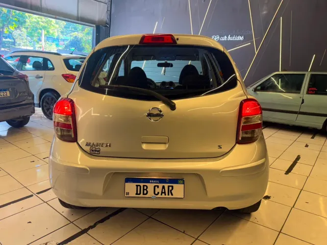 Nissan March S 1.6 16V Flex Fuel 5P 2014