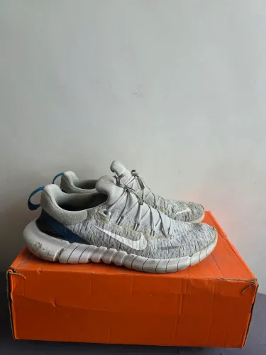 Tenis Nike Free Rn