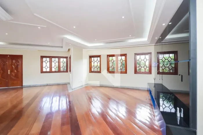 Casa à Venda - Vila Jacuí, 4 Quartos, 570 m2