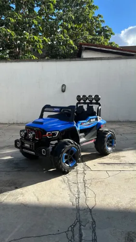 Jeep infantil elétrico até 35kg com controle 
