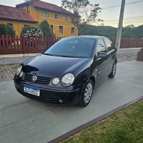 Volkswagen Polo Sedan 1.6 MI 101cv 8V 4P 2004