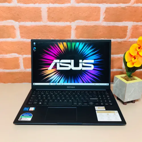 Notebook Asus i5 de 13ª Geração/ Ram 8GB/ Ssd 256GB/ FullHD/ Placa Intel Iris 4GB
