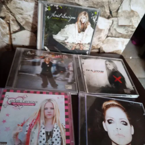 Colecao de cds da avril lavigne