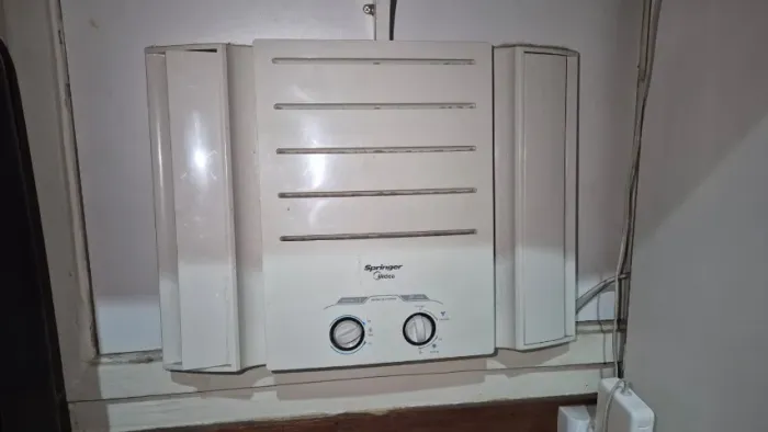 Ar Condicionado Janela - 9000 BTUs - Gelando perfeitamente