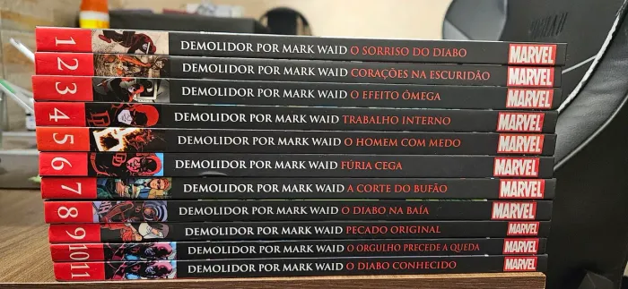 " Marvel Saga: Demolidor - por Mark Waid" - Completo em 11 volumes, capa dura