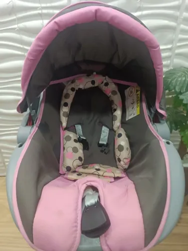 Bebê conforto Cosco menina,super conservadinho