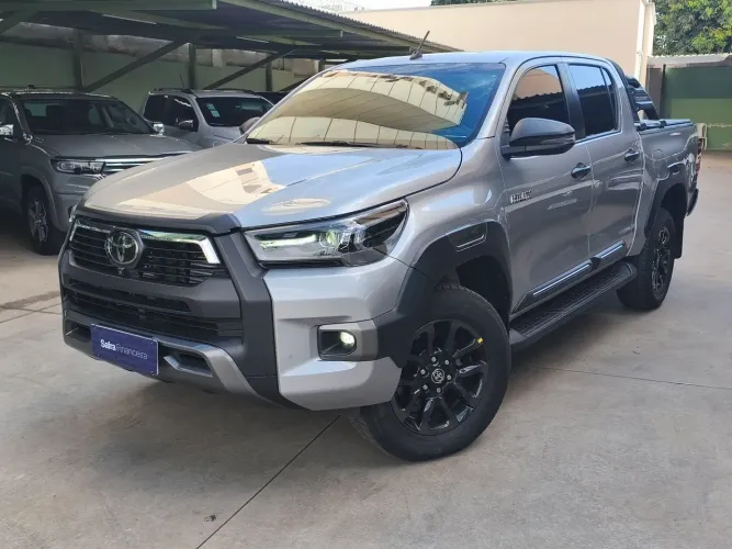 Toyota Hilux CD Conquest 4X4 2.8 Die.aut 2024
