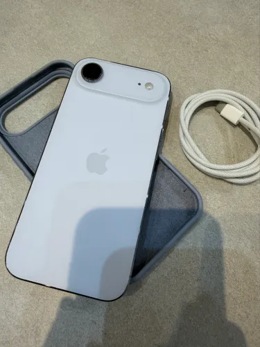 Vendo iPhone 17 Air 256gb impecável!!!