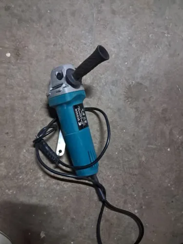 Vende-se lixadeira esmerilhadeira