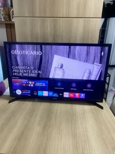 Televisão smart Samsung 32 bem nova