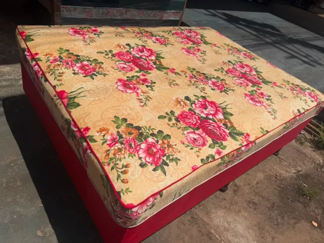 Cama de casal molas ensacada nova