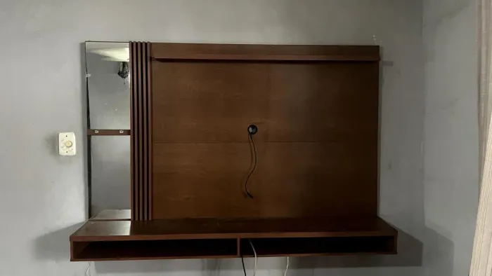 Painel para TV Suspenso - Excelente Estado