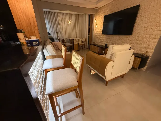 Apartamento Mobiliado / Alto Padrão 