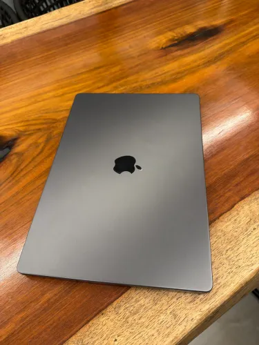 MacBook Pro 16? M4 Max | 36GB RAM | 1TB SSD | Space Black | Garantia Apple