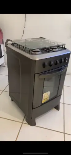 Vendo 2 fogões por 450,00