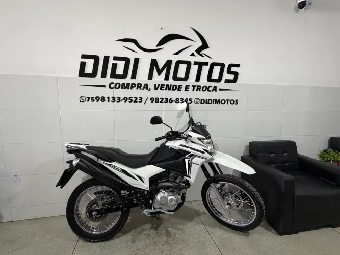 Vendo bros 160 2022 emplacada conservada!