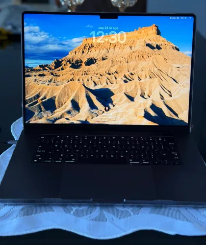 MacBook PRO M4 16, 48GB RAM, 512 SSD