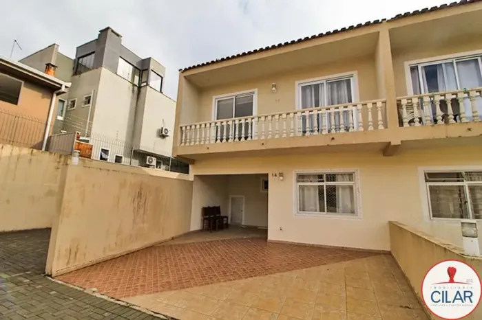 Imobiliária Cilar Aluga Sobrado com 3 quartos no Cajurú com 139,03m², Ref. 00654.001-CILAR