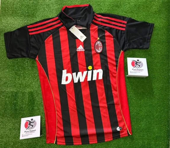 Camisa retrô do Milan Kaká 