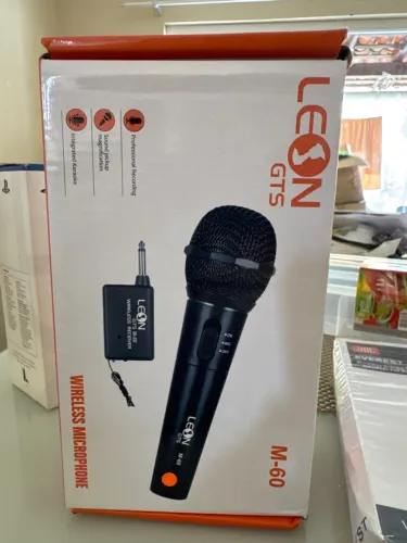 Microfone Sem Fio LEON GTS M-60 com Receptor