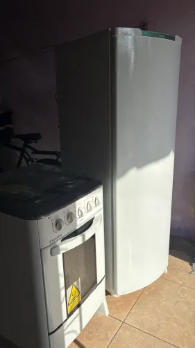 Vendo kit geladeira e fogão