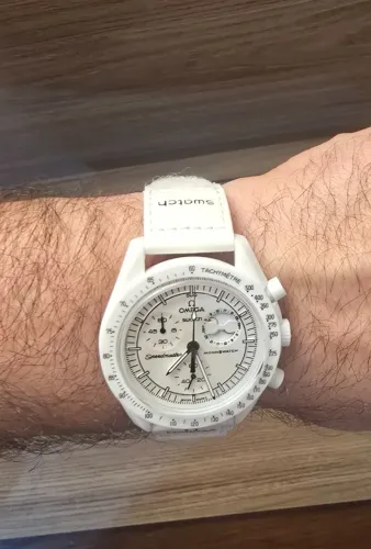 Omega × Swatch Bioceramic MoonSwatch ? Mission to the Moonphase Full Moon