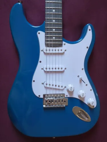 GUITARRA JF ZERADA TIMBRE EXCELENTE