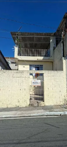Casa com 4 comodos para alugar por R$ 700/mês - Cidade São Mateus - São Paulo/SP