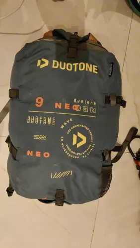 Oportunidade Kitesurf kite + barra Duotone NEO 9M, 2023- sem detalhes - estado impecável 